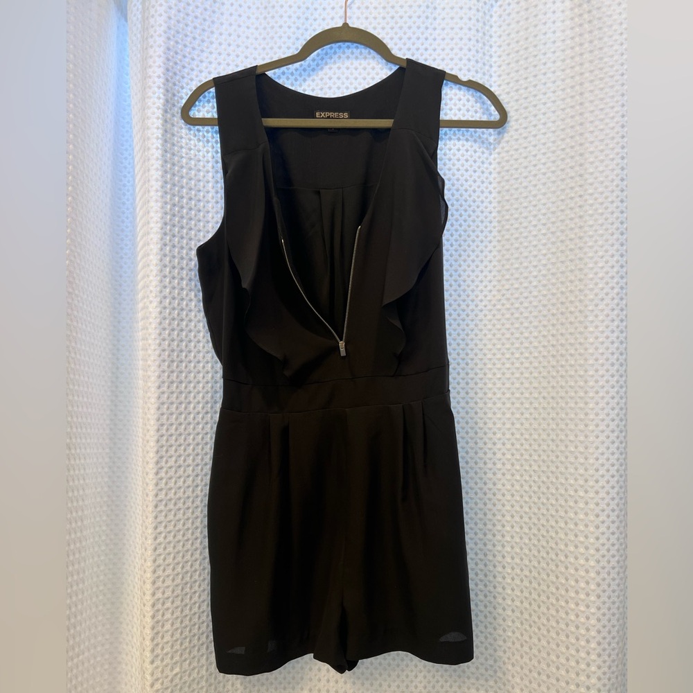 EXPRESS Black zip romper, ruffle front detail, like new, size 6